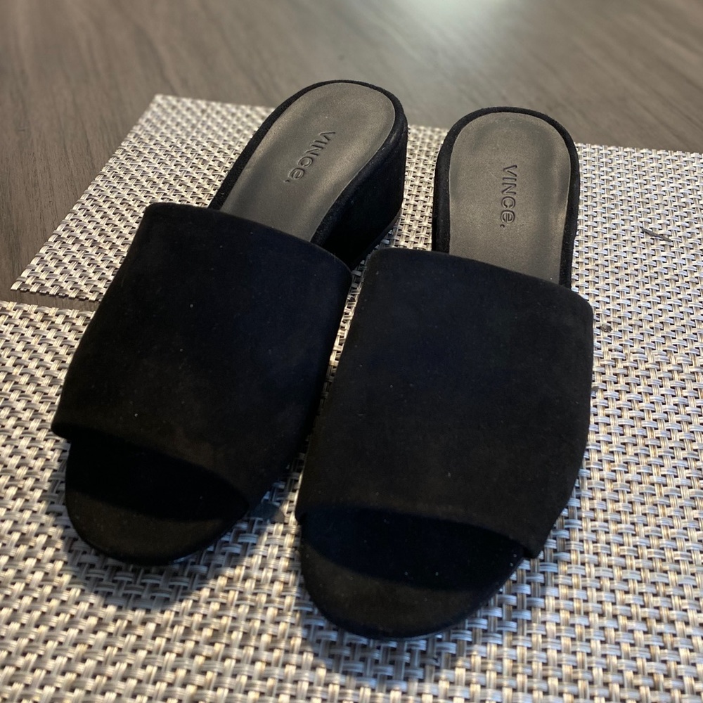 Black sandal